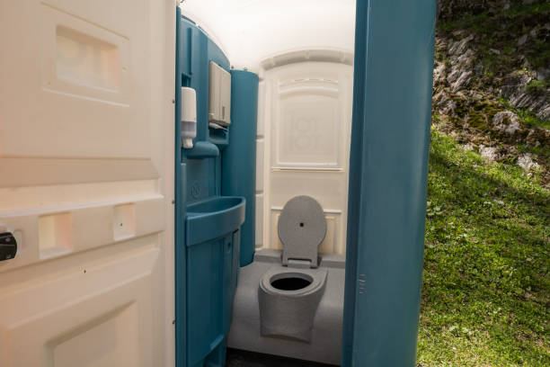 Best Best portable toilet rental  in Ahtanum, WA